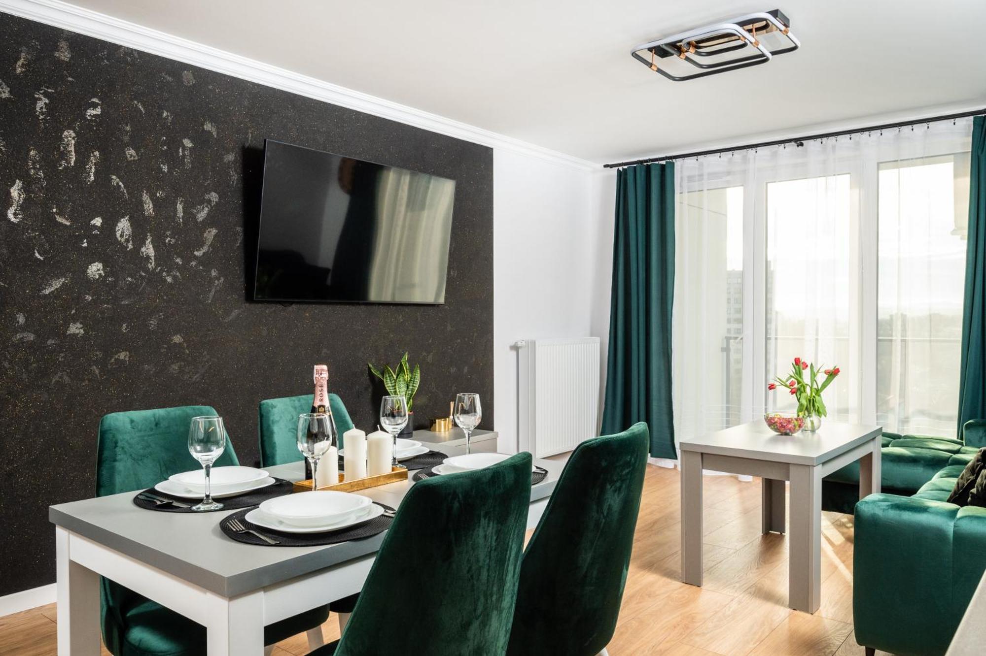 Capital Apartments Красков Екстериор снимка