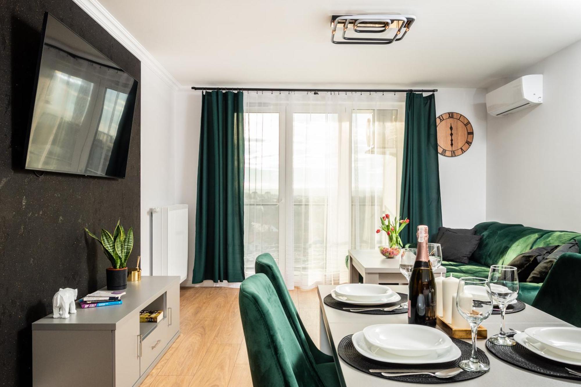 Capital Apartments Красков Екстериор снимка